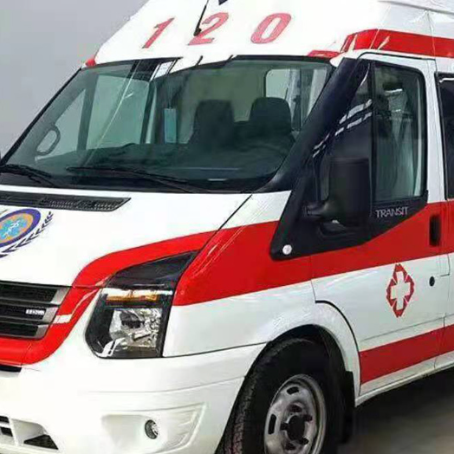 青冈非急救护送病人转院租赁救护车的优缺点对比